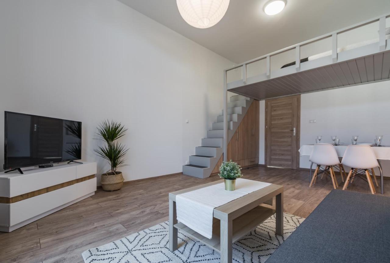 Apartamenty Interdom 자코파네 외부 사진